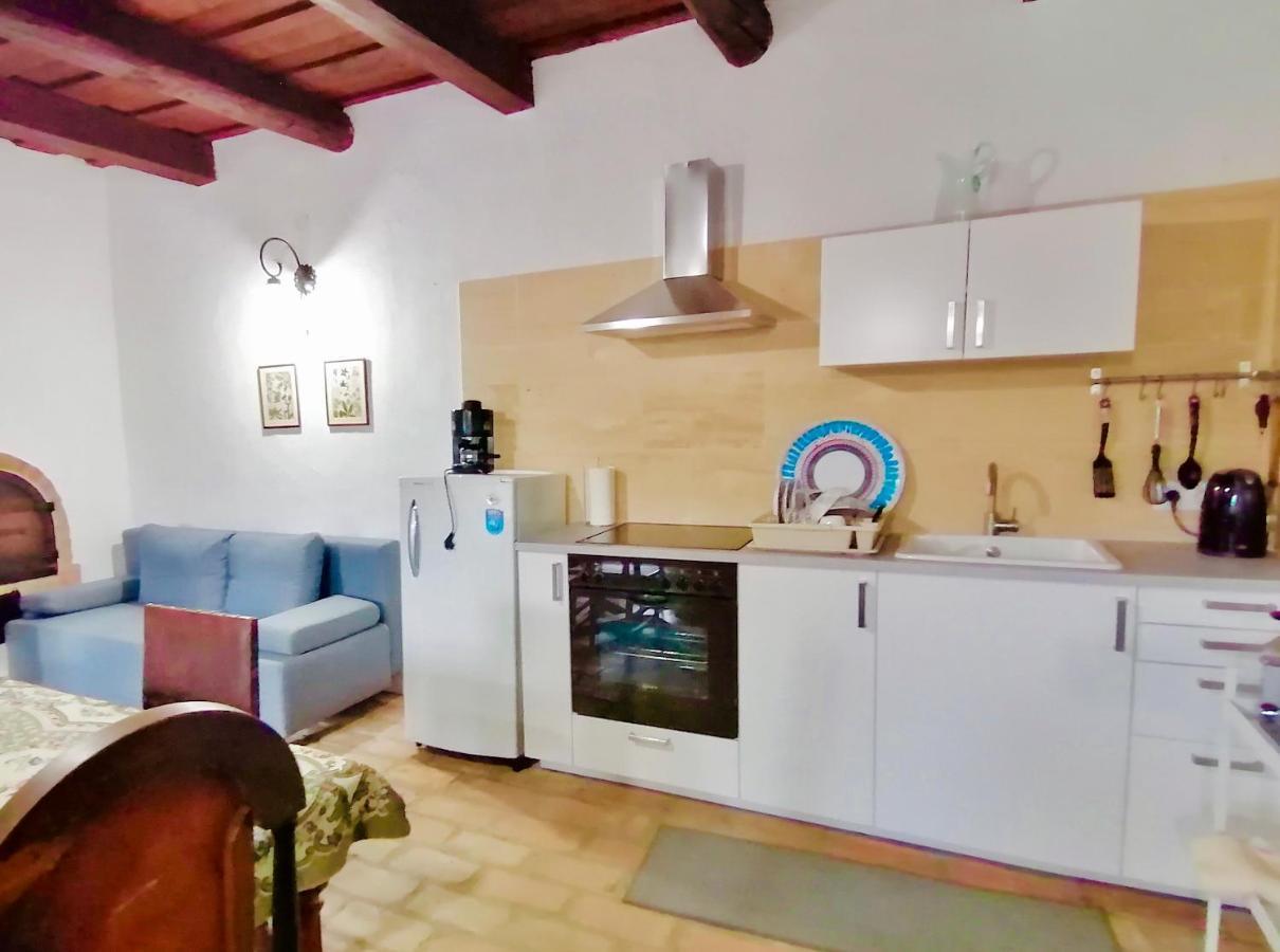 Lelle Vineyard Cottages Balatonlelle Exterior foto
